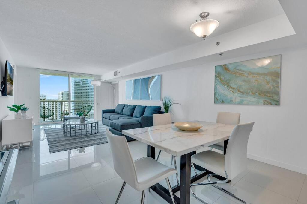 דירות מיאמי Luxurious Private Unit With Parking מראה חיצוני תמונה